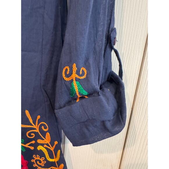 NEW Cotton Daisy  Floral Embroidered Blouse Tunic Shirt – Size Medium - Picture 5 of 6